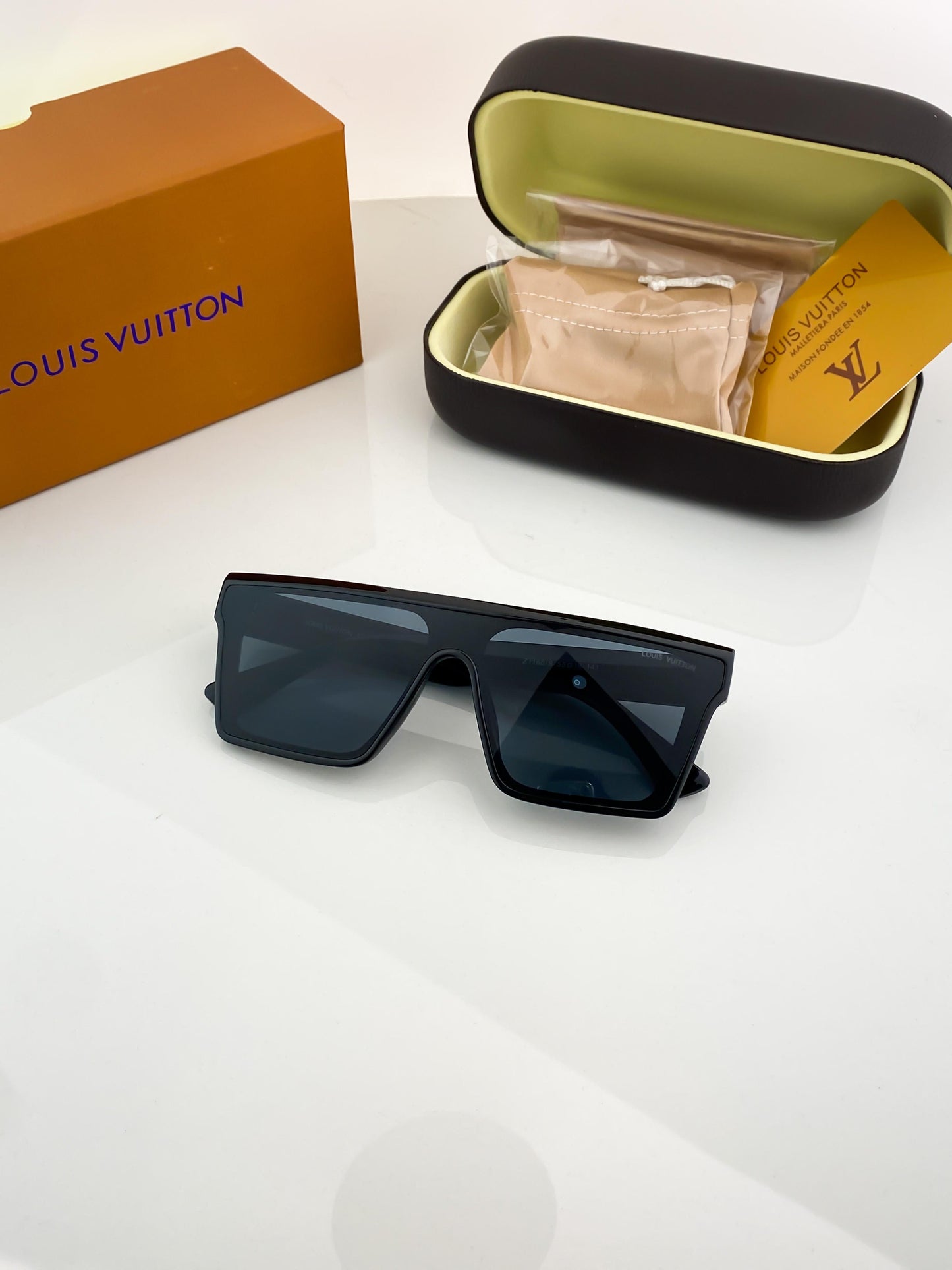 LV Black Premium Sunglasses