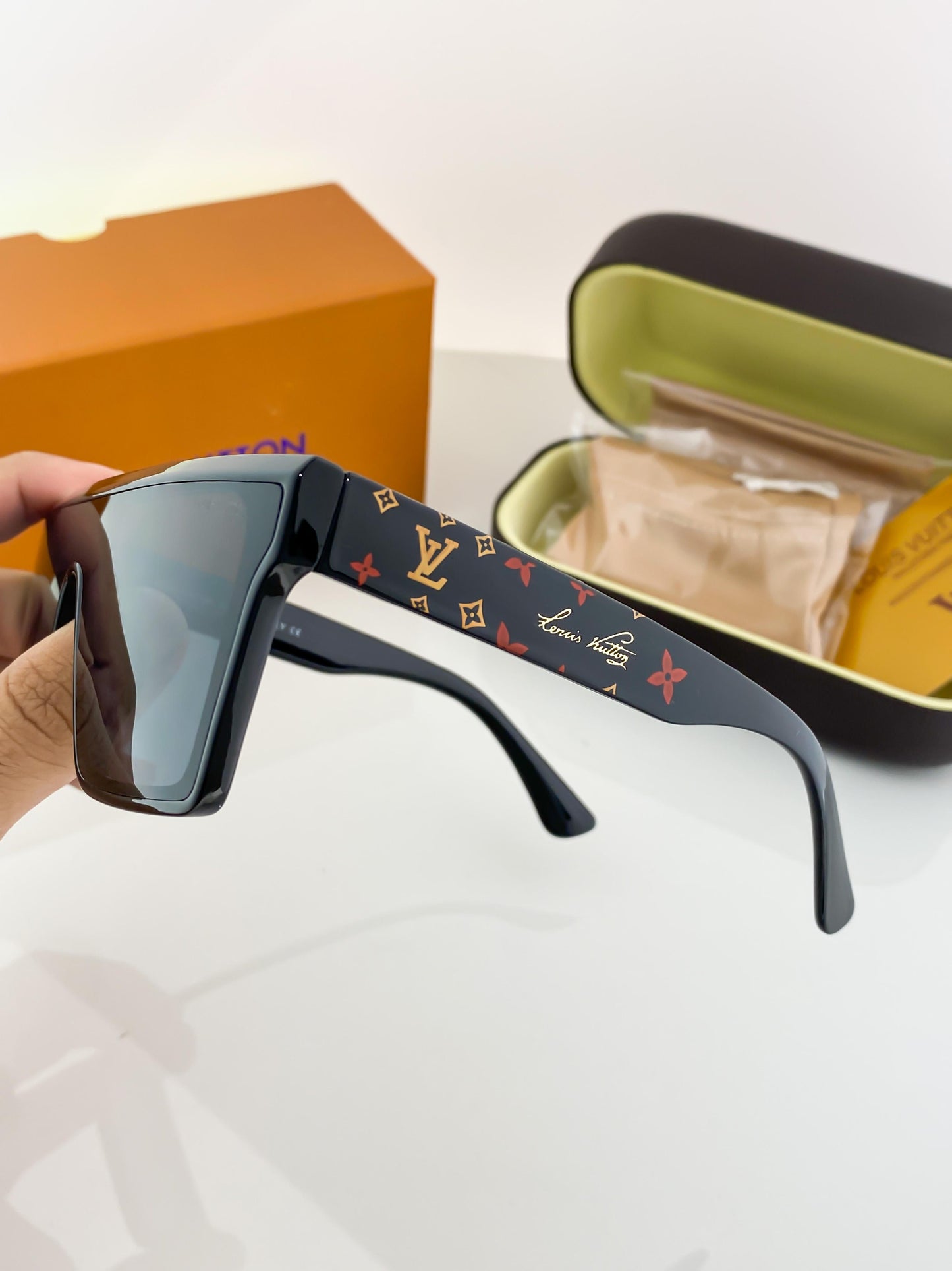 LV Black Premium Sunglasses