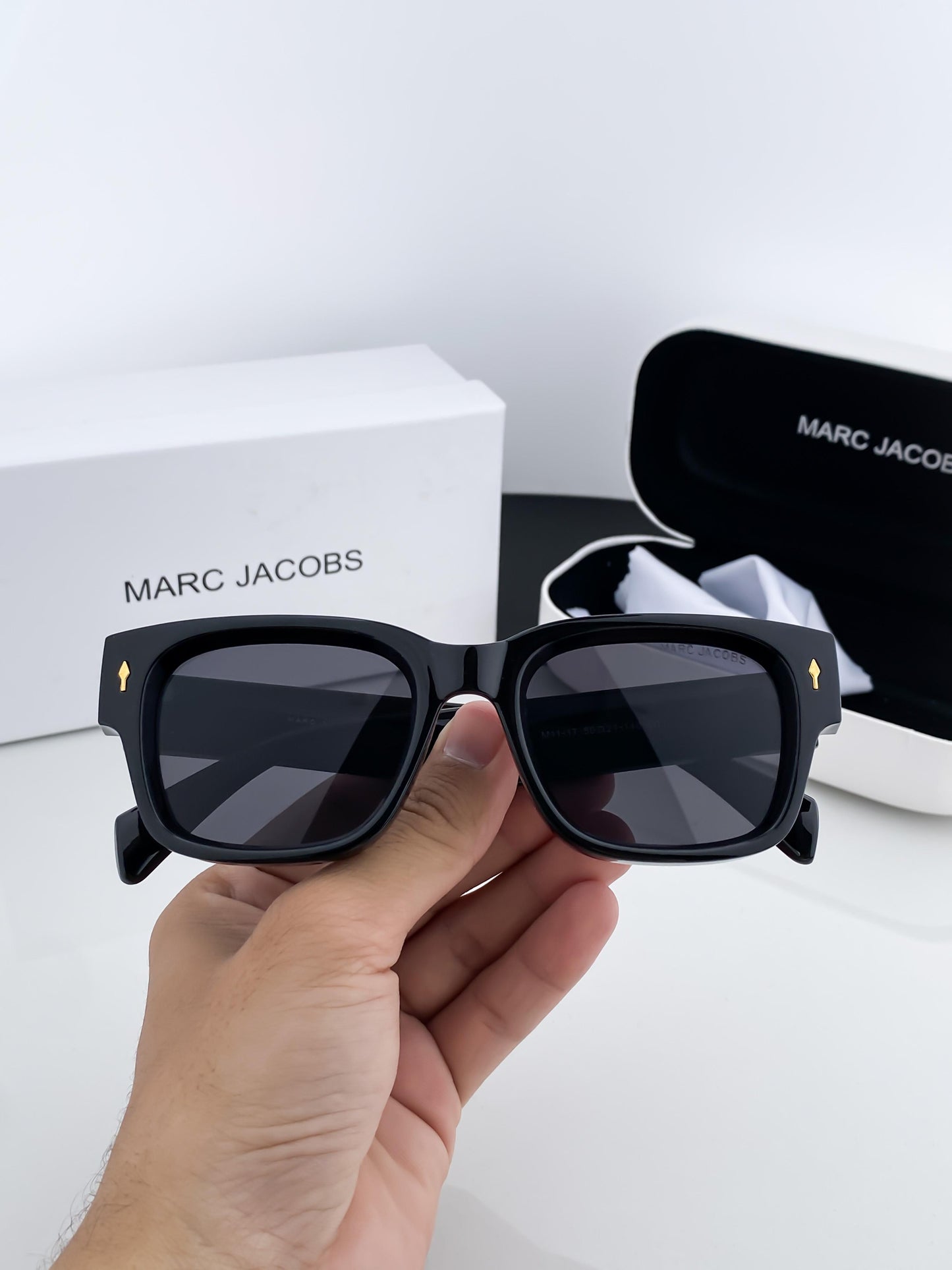 Paul Hardy Black Premium Sunglasses