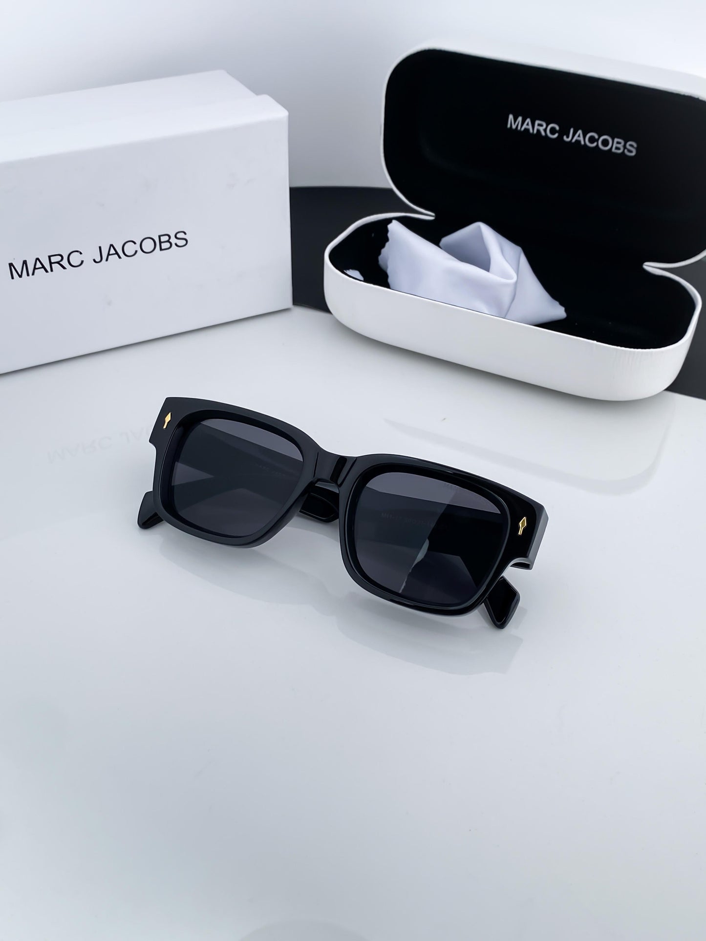 Paul Hardy Black Premium Sunglasses
