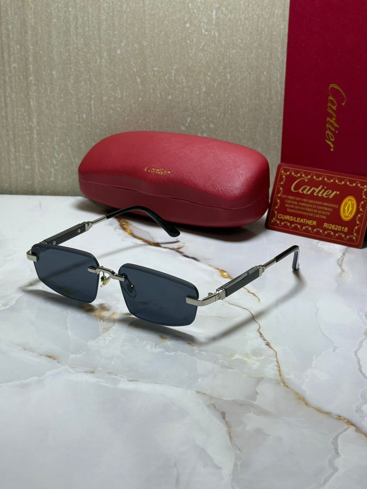 Cartier Rimless inspired design